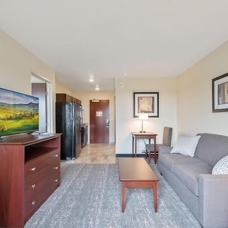 Cobblestone Hotel & Suites - Austin Bagian luar foto