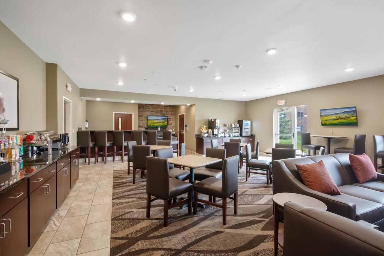 Cobblestone Hotel & Suites - Austin Bagian luar foto
