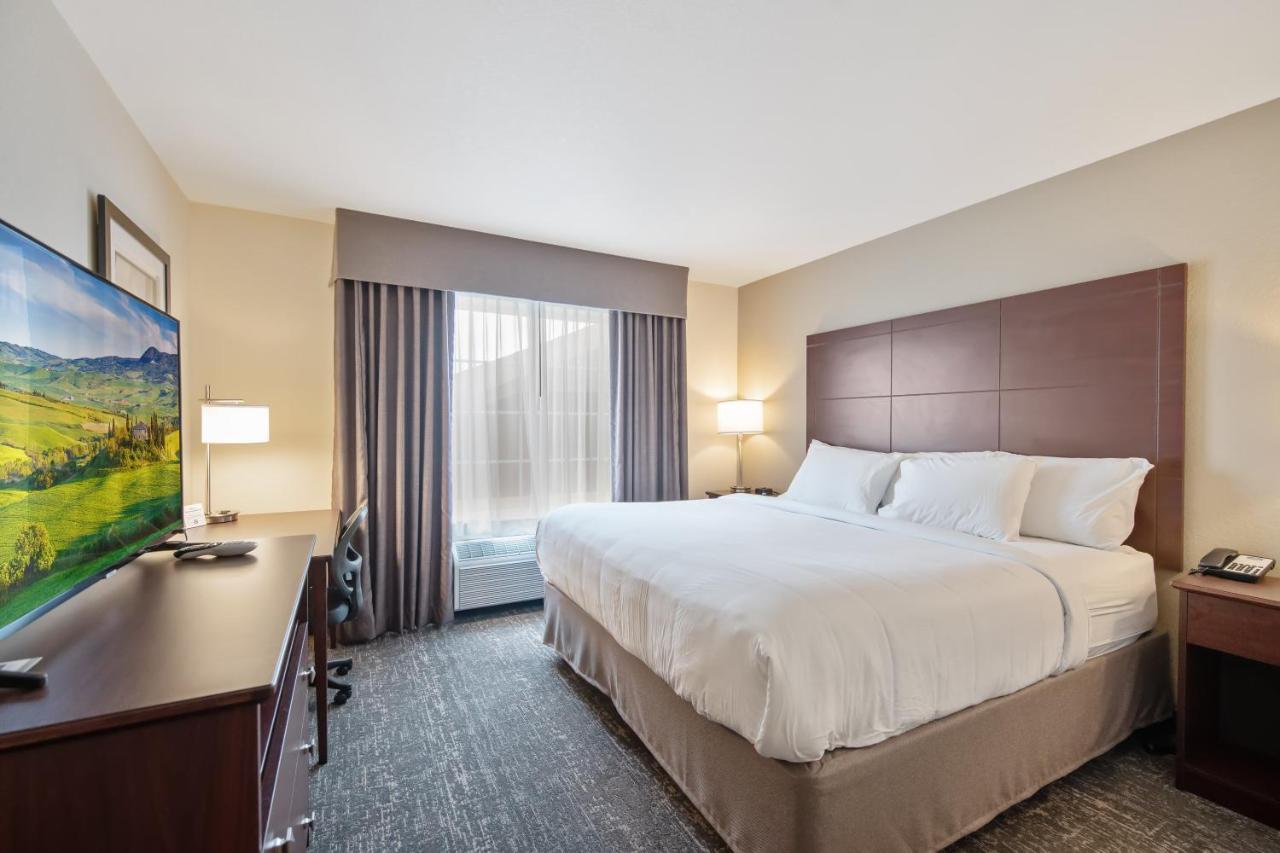 Cobblestone Hotel & Suites - Austin Bagian luar foto