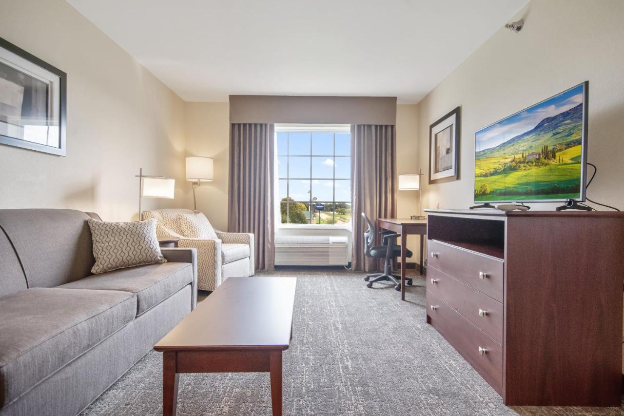 Cobblestone Hotel & Suites - Austin Bagian luar foto