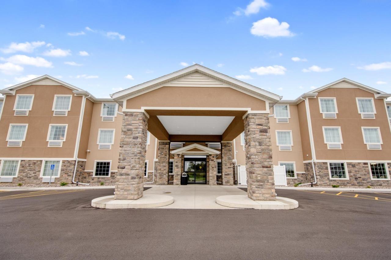 Cobblestone Hotel & Suites - Austin Bagian luar foto