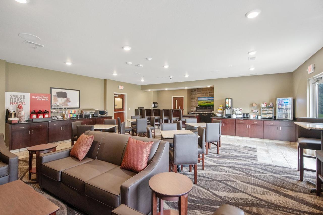 Cobblestone Hotel & Suites - Austin Bagian luar foto