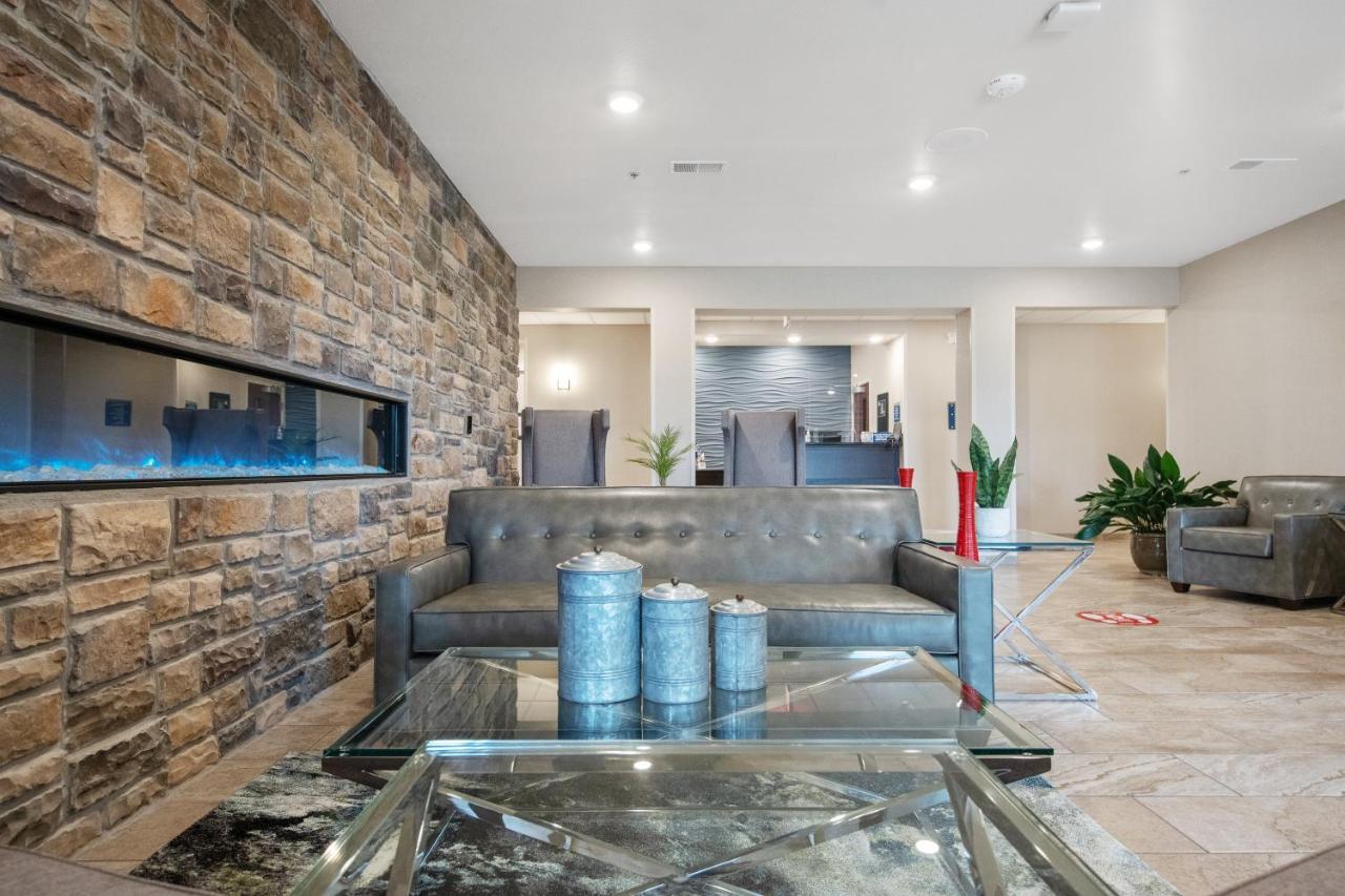 Cobblestone Hotel & Suites - Austin Bagian luar foto