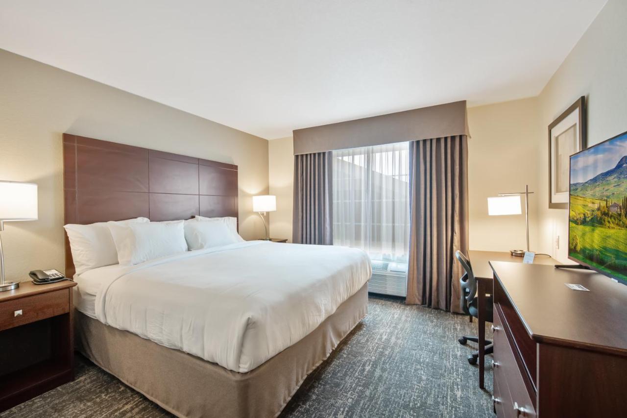 Cobblestone Hotel & Suites - Austin Bagian luar foto