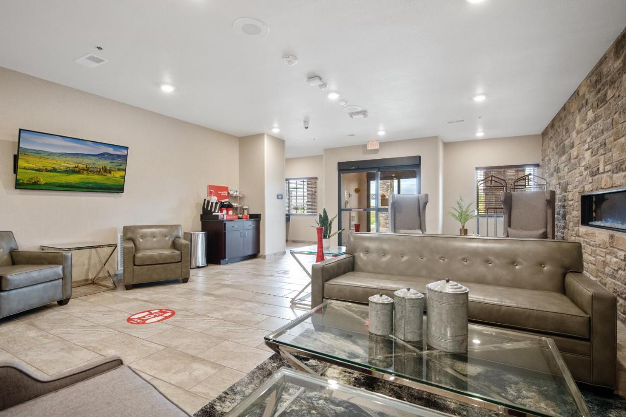 Cobblestone Hotel & Suites - Austin Bagian luar foto