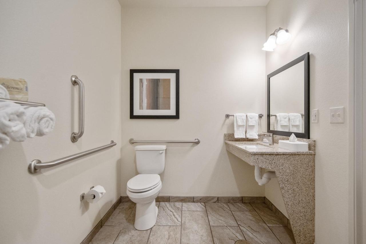 Cobblestone Hotel & Suites - Austin Bagian luar foto