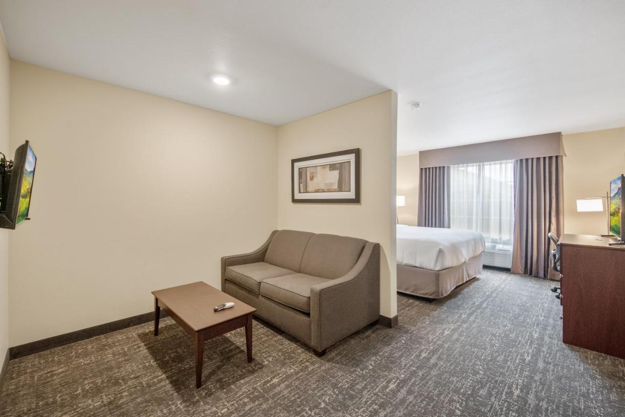 Cobblestone Hotel & Suites - Austin Bagian luar foto