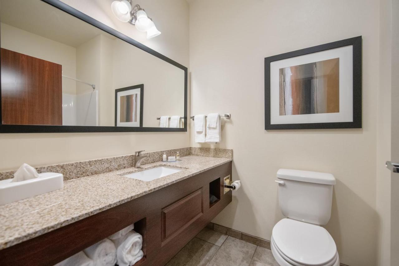 Cobblestone Hotel & Suites - Austin Bagian luar foto