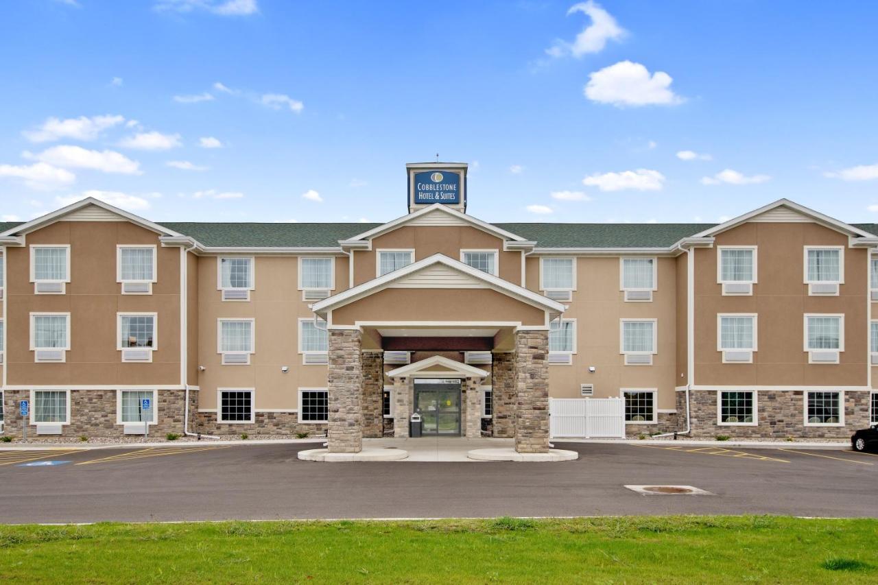 Cobblestone Hotel & Suites - Austin Bagian luar foto